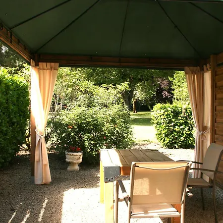 Domaine Des Hirondelles Villa Saint-Vincent-de-Cosse Exterior photo